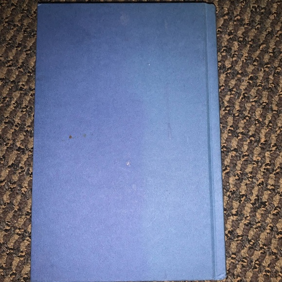 pretty little liars hard cover book - Picture 2 of 2